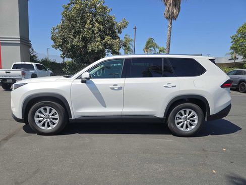 Certified 2026 Toyota Grand Highlander FWD image 6