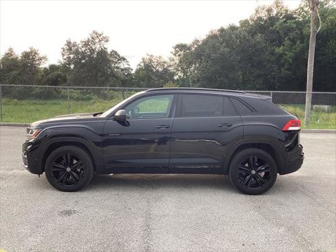 Used 2023 Volkswagen Atlas Cross Sport SEL R-Line AWD/4WD image 12