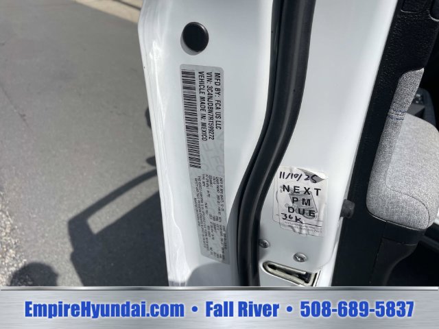 Used 2024 Jeep Compass Latitude AWD/4WD image 20