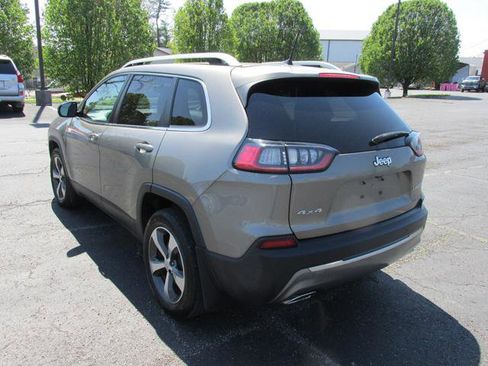 Used 2019 Jeep Cherokee Limited image 5
