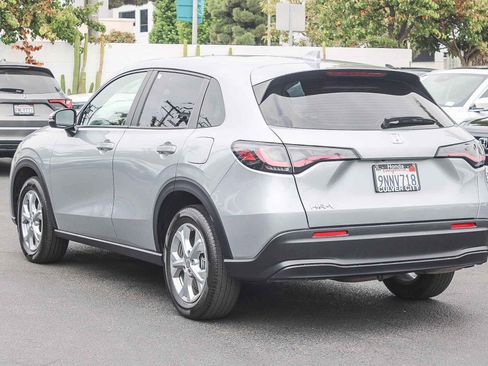 Certified 2025 Honda HR-V LX image 7