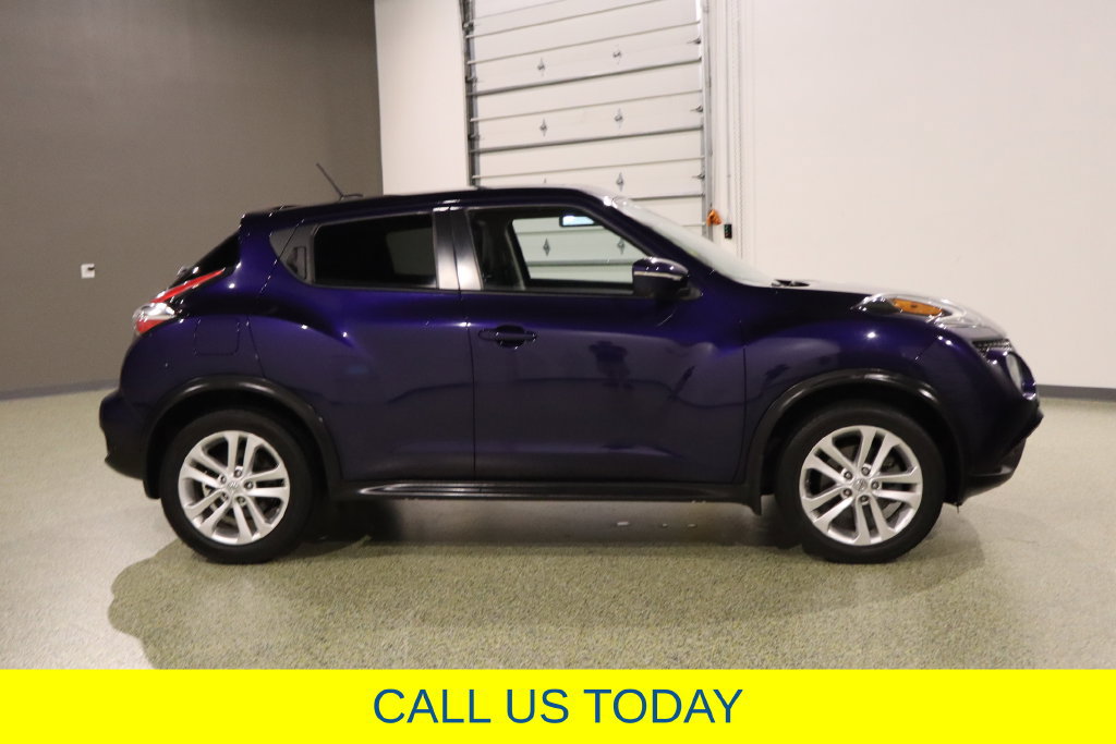 Used 2016 Nissan Juke SL FWD image 11