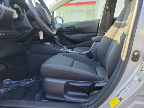 Used 2024 Toyota Corolla LE FWD image 16