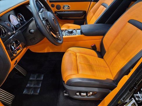 Used 2024 Rolls-Royce Cullinan Black Badge AWD/4WD image 16