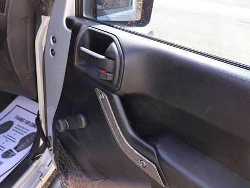 Used 2012 Jeep Wrangler Sport AWD/4WD image 20