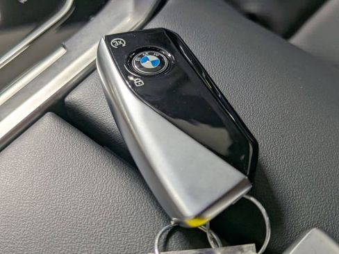 Used 2023 BMW 740i w/ Parking Assistance Package image 24