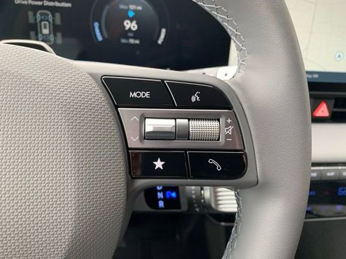 New 2025 Hyundai Ioniq 5 SE image 20