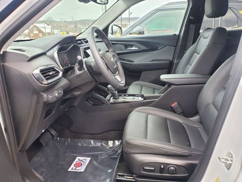 Certified 2021 Chevrolet TrailBlazer LT w/ Premium Seating Package image 21