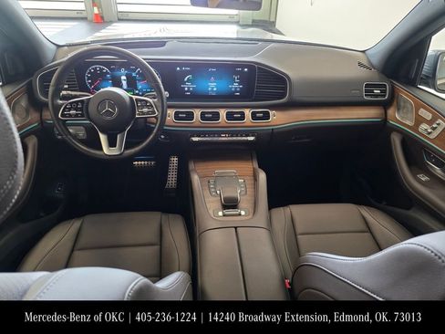 Used 2022 Mercedes-Benz GLS 450 4MATIC image 12
