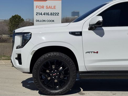 Used 2023 GMC Yukon AT4 w/ AT4 Premium Package image 4