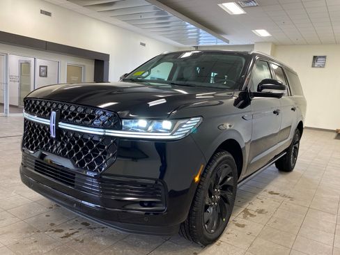 New 2026 Lincoln Navigator L Black Label image 4