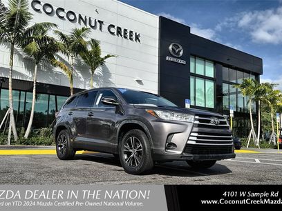 Used 2019 Toyota Highlander LE