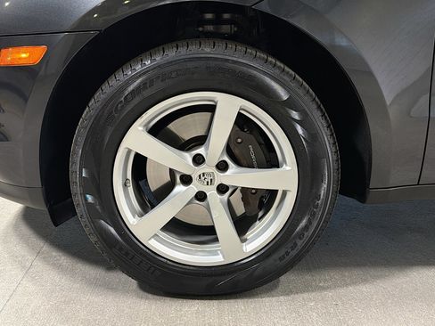 Certified 2021 Porsche Macan image 42