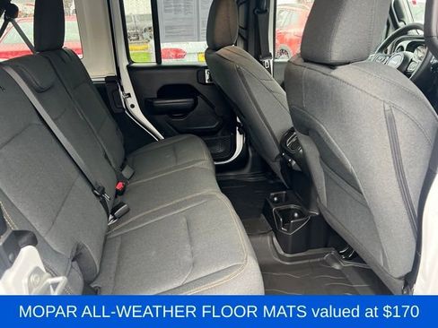 Used 2024 Jeep Wrangler Sport S image 9