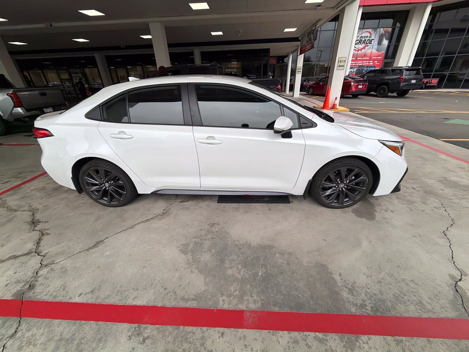 Used 2024 Toyota Corolla SE FWD image 13