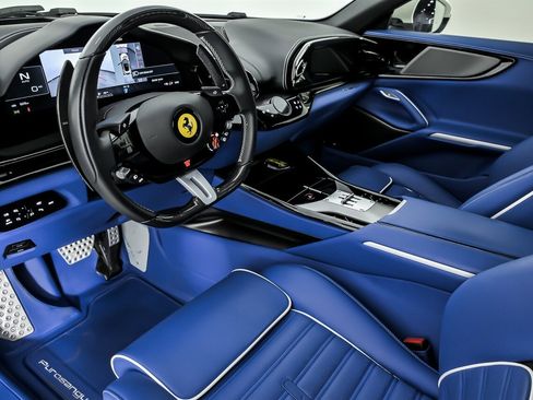 Used 2025 Ferrari Purosangue image 31