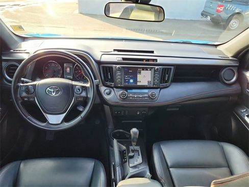 Used 2017 Toyota RAV4 SE image 24