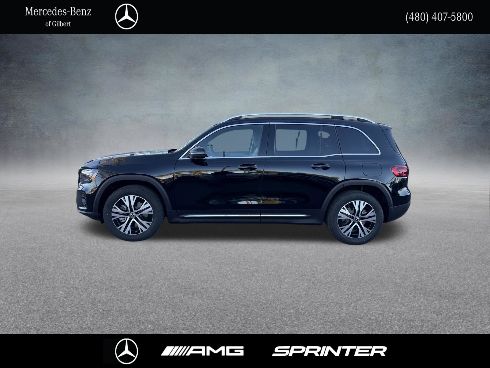 Used 2026 Mercedes-Benz GLB 250 image 2
