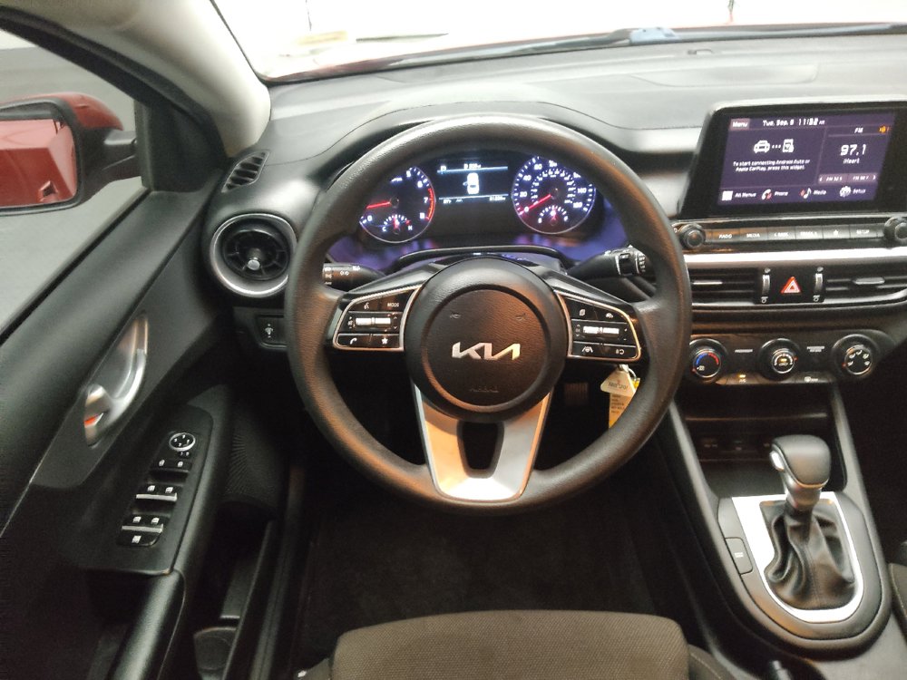 Used 2022 Kia Forte LXS FWD image 22