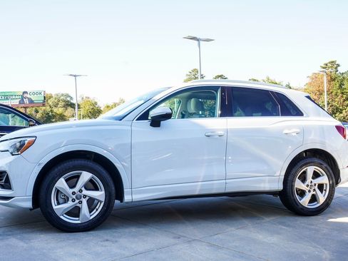 Used 2019 Audi Q3 2.0T Premium image 3