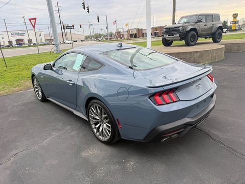 Used 2024 Ford Mustang GT Premium image 4