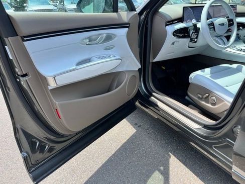 New 2026 Genesis GV70 2.5T Advanced AWD/4WD image 14