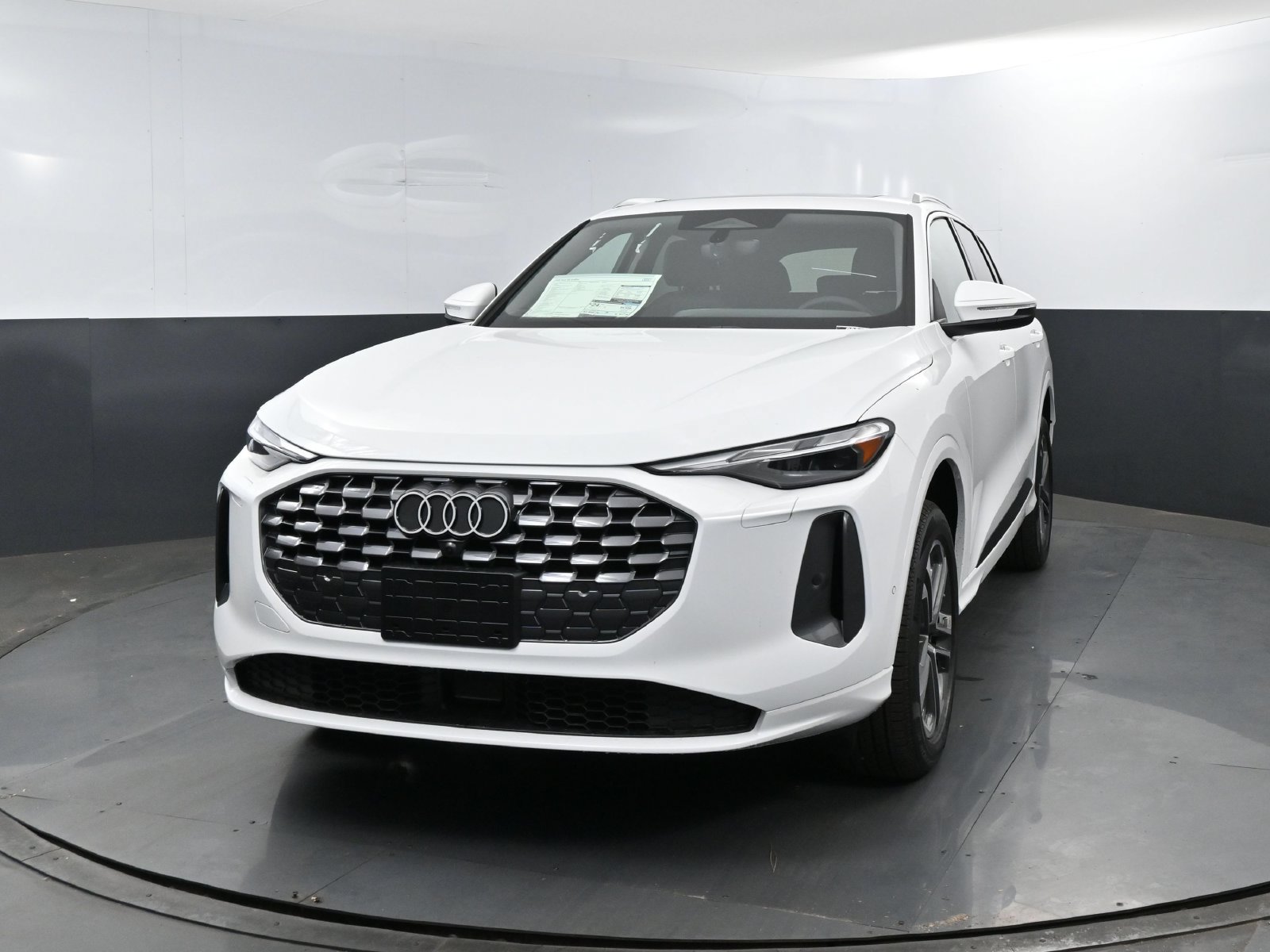 New 2026 Audi Q5 Premium AWD/4WD image 2