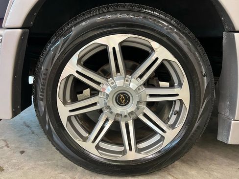 Used 2017 Chevrolet Express 2500 image 52