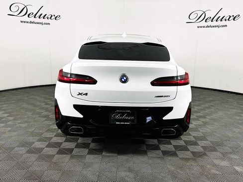 Used 2022 BMW X4 xDrive30i w/ M Sport Package image 5