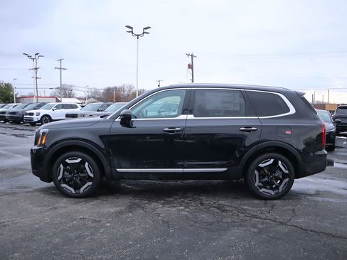 New 2025 Kia Telluride S image 4