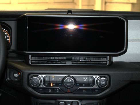 New 2026 Jeep Gladiator Sport image 13