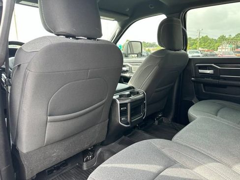 Used 2024 RAM 2500 Big Horn w/ Night Edition AWD/4WD image 30