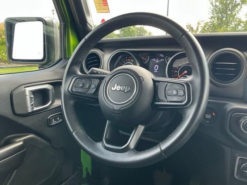Used 2018 Jeep Wrangler Unlimited Sport S AWD/4WD image 21