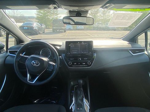 Used 2022 Toyota Corolla SE w/ SE Premium Package image 22