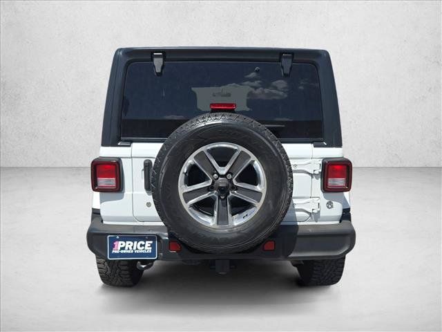 Used 2018 Jeep Wrangler Unlimited Sahara AWD/4WD image 7