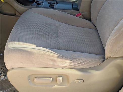 Used 2010 Toyota Highlander 2WD image 14