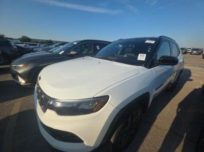 Used 2026 Jeep Compass Limited AWD/4WD image 1