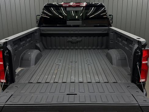 Used 2026 Chevrolet Silverado 2500 High Country w/ High Country Premium Package AWD/4WD image 17