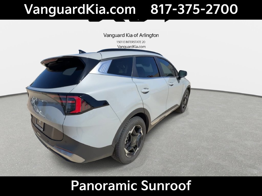Certified 2026 Kia Sportage EX w/ EX Panorama Roof Package FWD image 9