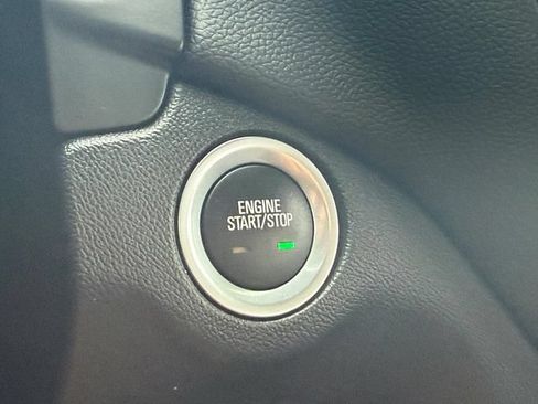 Used 2024 Chevrolet Equinox LT w/ LPO, Floor Liner Package FWD image 15