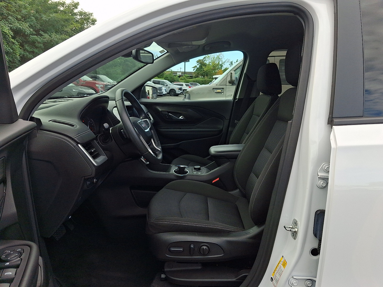 Certified 2024 GMC Terrain SLE w/ Driver Convenience Package AWD/4WD image 13