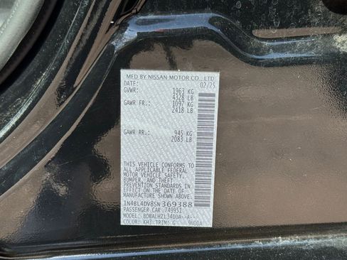 Used 2025 Nissan Altima 2.5 SV image 24