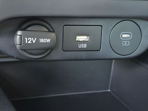 Used 2026 Hyundai Elantra Hybrid FWD image 28