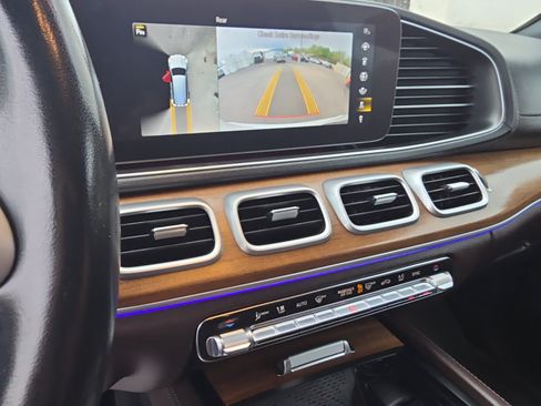 Used 2021 Mercedes-Benz GLS 450 4MATIC image 21