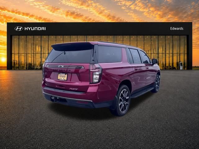 Used 2022 Chevrolet Suburban RST w/ Luxury Package AWD/4WD image 6