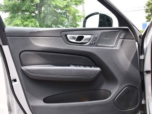 Certified 2024 Volvo XC60 T8 Plus w/ Protection Package Premier AWD/4WD image 10