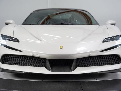 Used 2023 Ferrari SF90 Spider AWD/4WD image 15