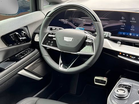 New 2027 Cadillac Optiq Luxury RWD image 22