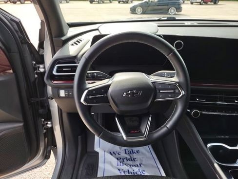 Used 2024 Chevrolet Traverse Z71 w/ LPO, Floor Liner Package AWD/4WD image 12