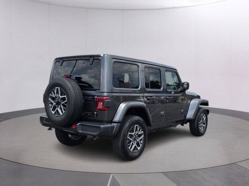 Certified 2025 Jeep Wrangler Unlimited Sahara AWD/4WD image 5